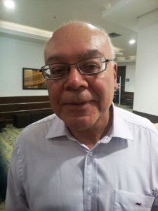 Según Álvaro Villarraga, el conflicto en Colombia no siempre ha sido generalizado y, en ocasiones, es más intenso en unas regiones que en otras. Con esas características el país lleva 69 años de conflicto, primero entre la violencia liberal y conservadora, y luego entre las guerrillas y el Estado.