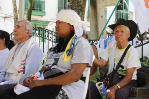 En Remedios el temor se mantiene intacto ante la continua presencia de actores armados. En esta población históricamente han hecho presencia las guerrillas de las FARC y el ELN, y en su momento los bloques Central Bolívar y Metro de las AUC. Hoy Autodefensas Gaitanistas de Colombia también se disputan el territorio.